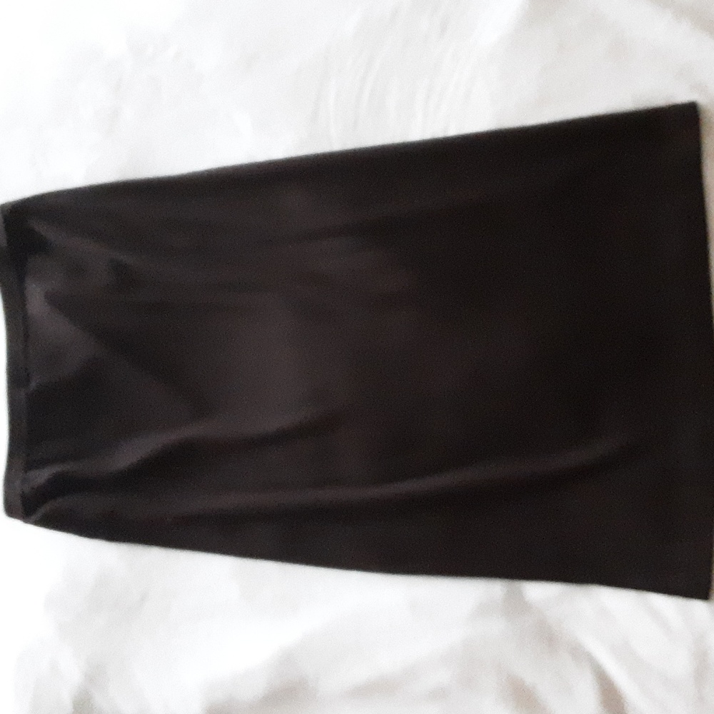 Lauren - matching top and skirt, size L.